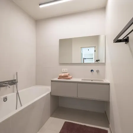 Levant 2 Slaapkamers, 2 Badkamers, Balkon & Knokke-heist! شقة *